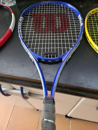 raquetas de tenis .