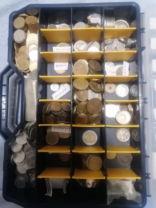 monedas antiguas  las dos cajas