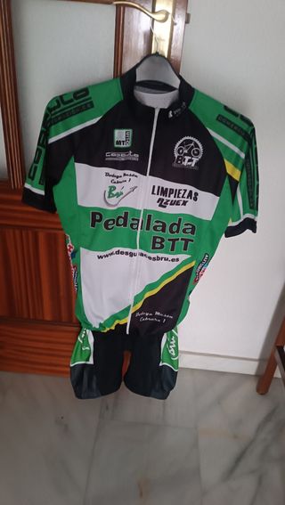 Equipación completa marca PACTO