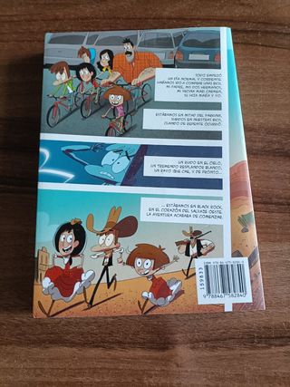 lote de 3 libros juveniles 15€.