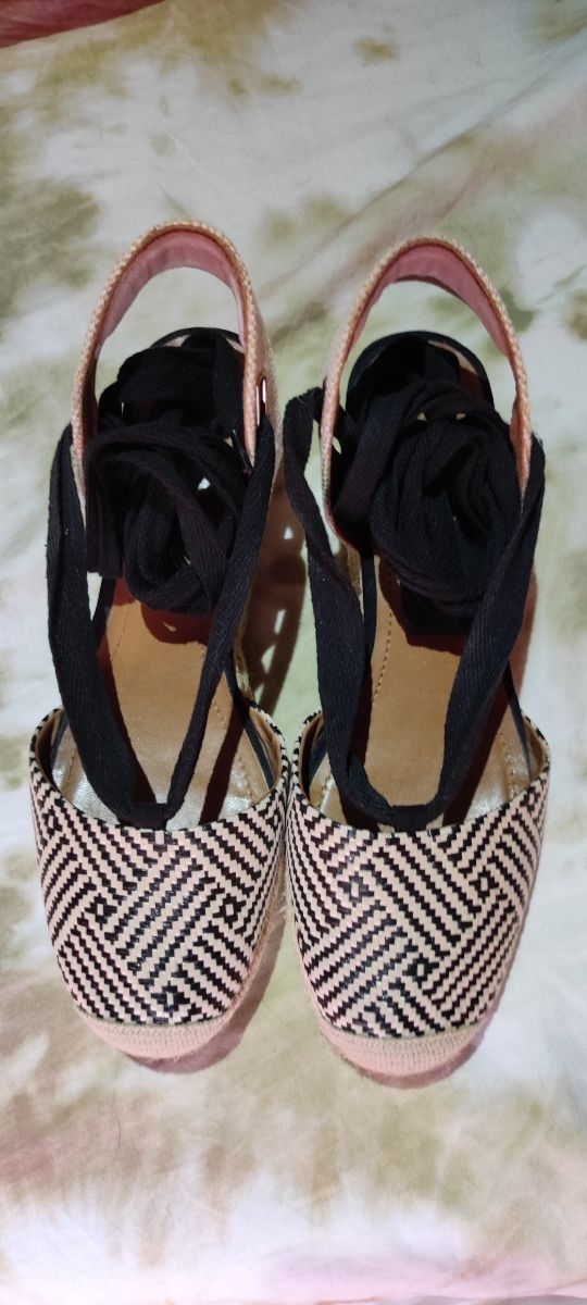 Alpargatas con cuña baja