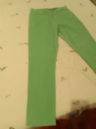 Chino verde manzana.