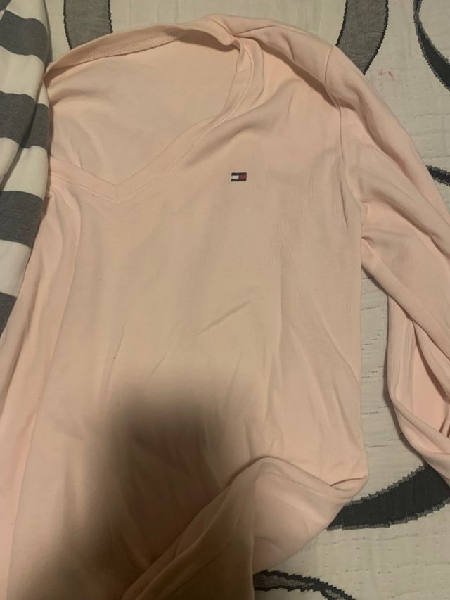 Jerseys y vestido de marca