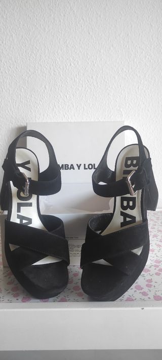 Zapatos piel Bimba y Lola, 40