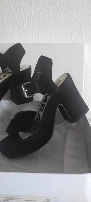 Zapatos piel Bimba y Lola, 40