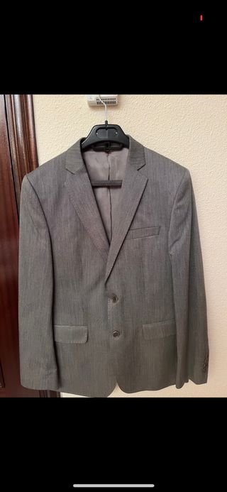 Traje Zara 