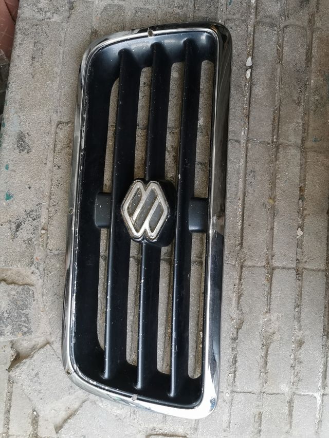 rejilla calandra suzuki vitara