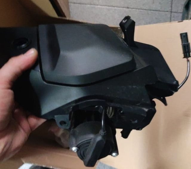 guantera derecha r1250rt con carga inalambrica