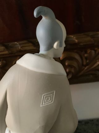 FIGURA ORIENTAL DE LLADRÓ