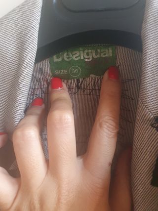 chaqueta tipo blazer Desigual