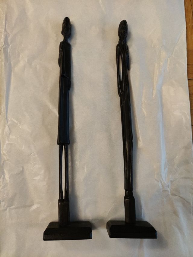 2 figuras madera. Islas Mauricio