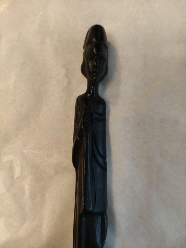 2 figuras madera. Islas Mauricio