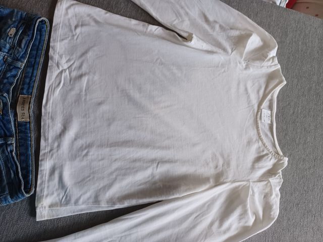 lote 3 camisetas Zara y mini short vaquero