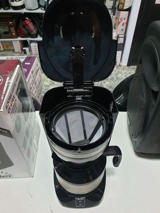 · Cafetera electrica inox jarra termo a estrenar.