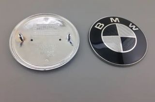 EMBLEMA CAPOT DELANTERO BMW NEGRO/PLATA 82 MM