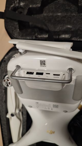 Drone DJI Phantom 3 Pro (Con placa de Salida HDMI)