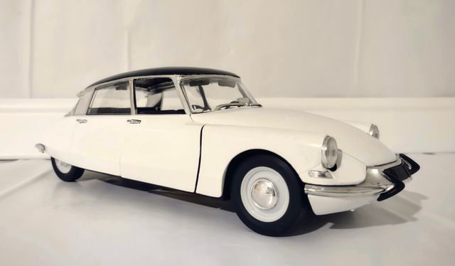 Modellino  Citroen  DS Pallas 1963 ( Modelo, Modèl