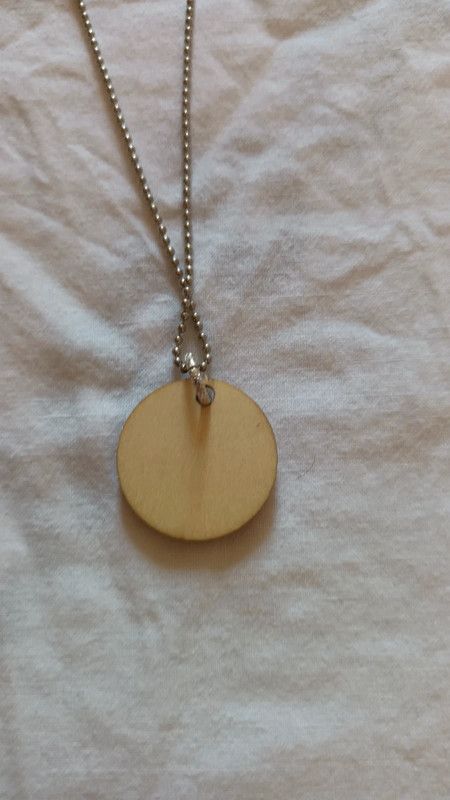 Collana con ciondolo albero della vita in legno