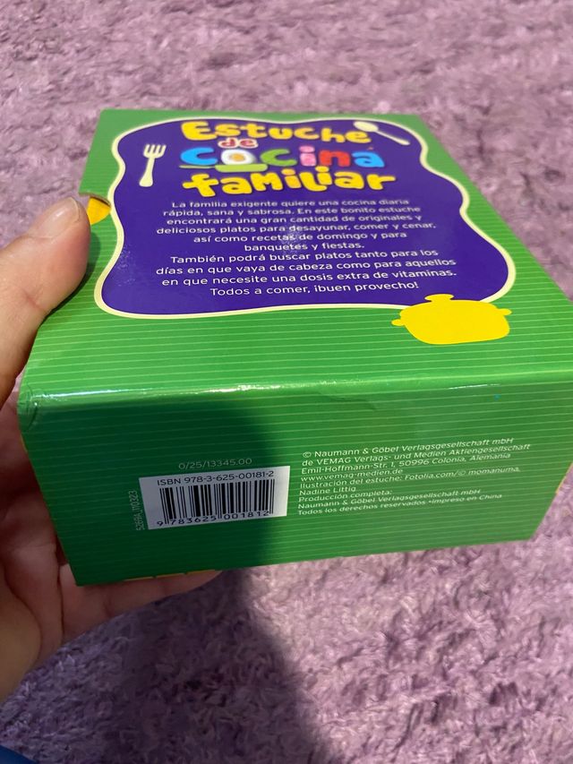 Estuche de cocina familiar+ lata con recetas