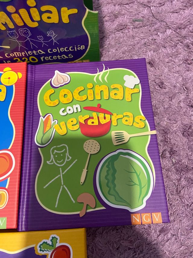 Estuche de cocina familiar+ lata con recetas