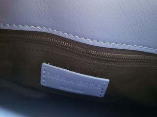 Bolso de piel autentica, azul. Gloria Ortiz