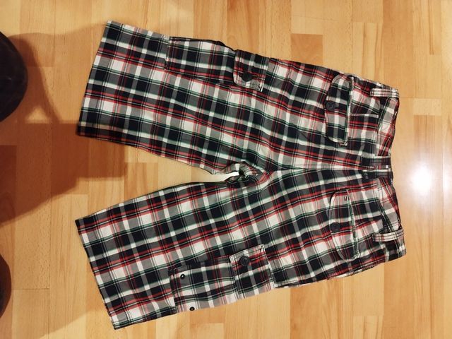 Pantalon corto pirata Tommy Hilfiger 16 años