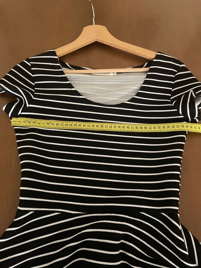 Vestido midi fiesta blanco y negro S/M