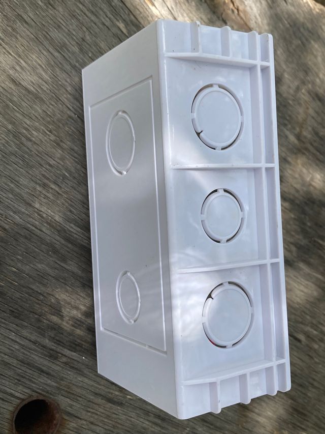 Enchufe con USB + Interruptor