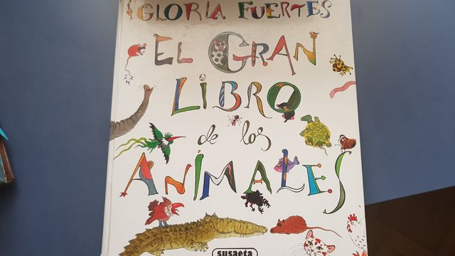 Libro de Gloria Fuertes