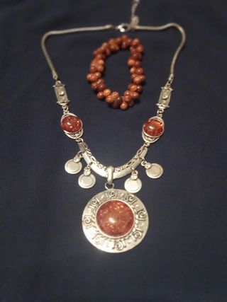 collar y pulsera