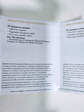 Espectacular anillo de brillantes en oró blanco.