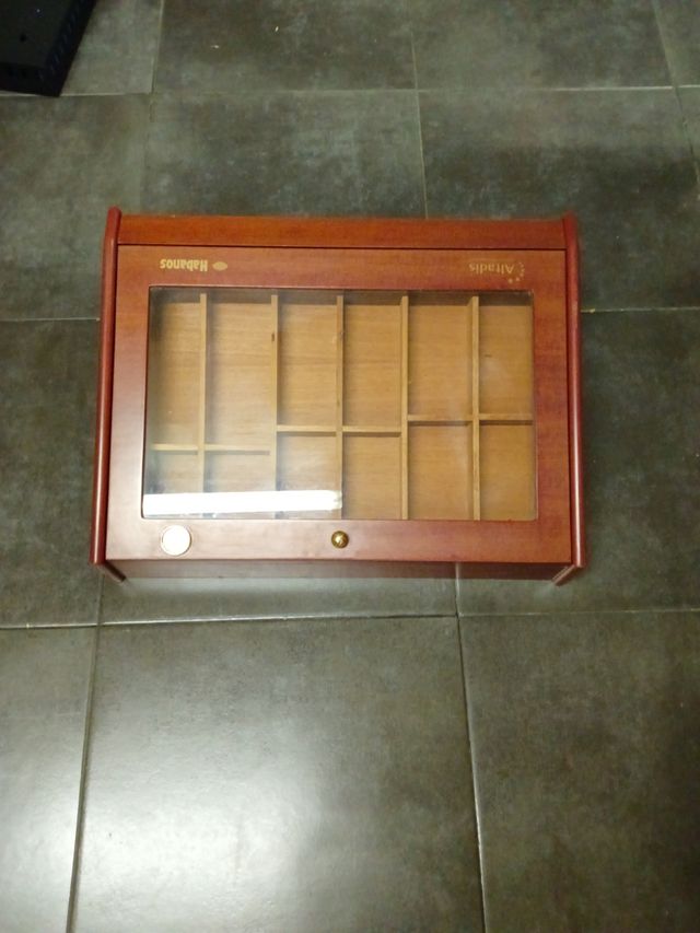 Cava para puros Mueble