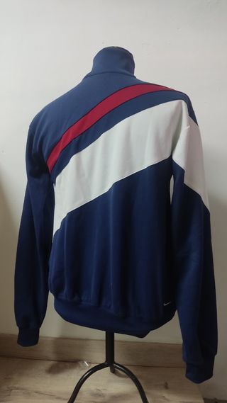 Chaqueta Nike vintage talla M (178)  Preciosa!
