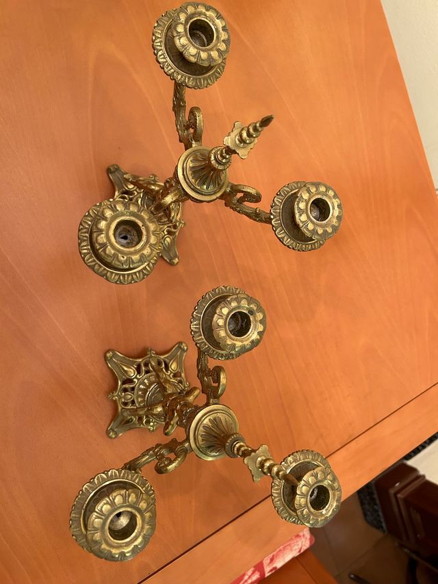 Candelabro latón