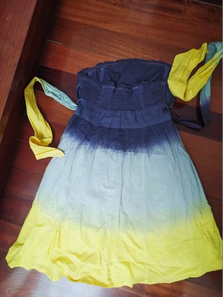 Lote de 3 bonitos vestidos
