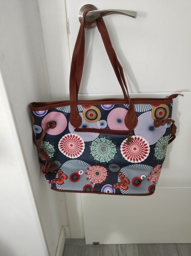 Bolso grande, nuevo a estrenar