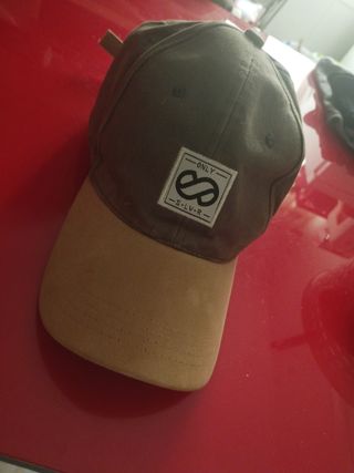 Varias gorras