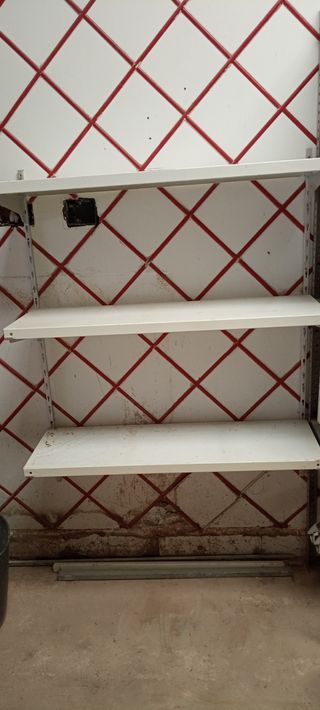 Estanterías metálicas