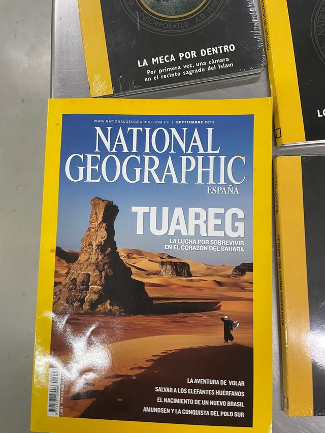 18 DVD + 2 revistas National Geografic