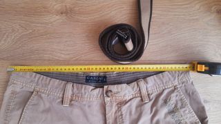 Pantalón corto beige de hombre