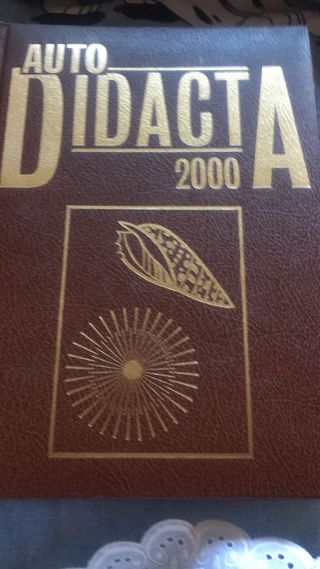 Enciclopedia autodidacta más dos diccionarios