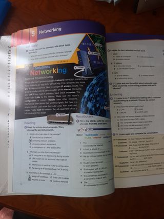 Libro de inglés de informática