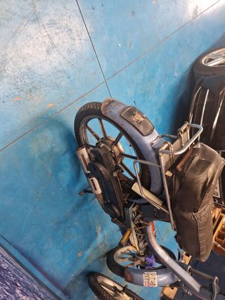 se vende moto antigua para restaurar