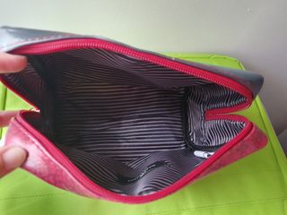 Bolso neceser con asa lateral. Gorjuss