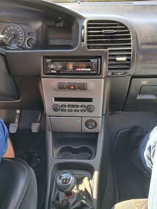 Opel Zafira 2004