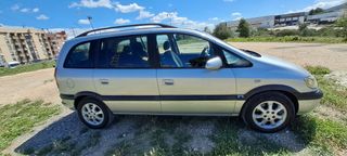 Opel Zafira 2004