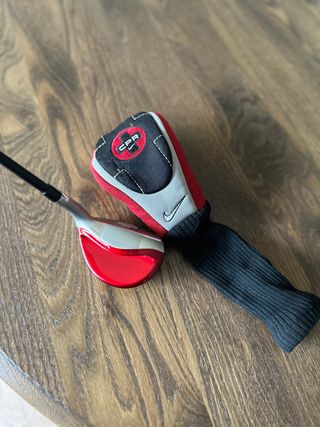 Palo de golf híbrido de Nike