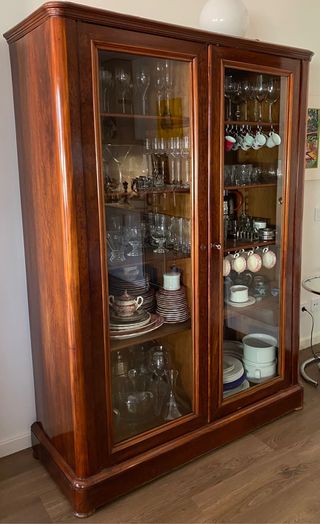 Mueble Vitrina antigua de caoba