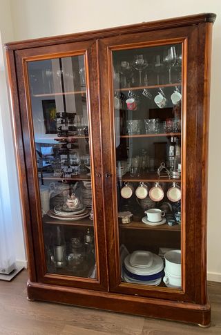 Mueble Vitrina antigua de caoba