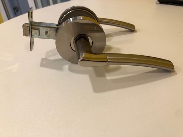 Juego manillas con picaporte